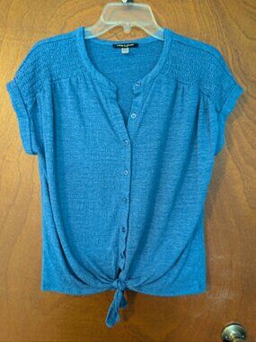 Women's Blue Textured Tie-front Shirt